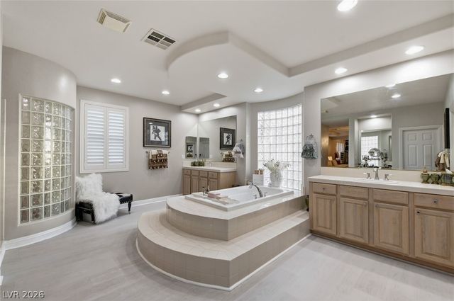10721 Capesthorne Way, Las Vegas, NV 89135