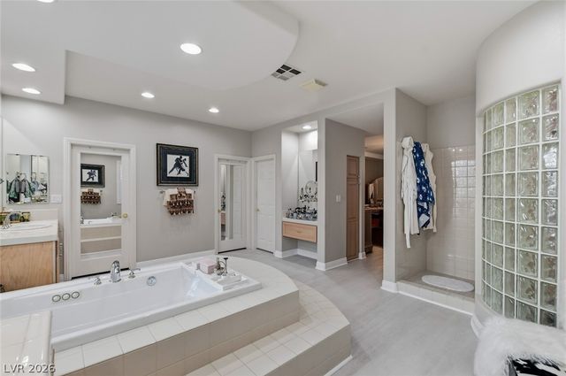 10721 Capesthorne Way, Las Vegas, NV 89135
