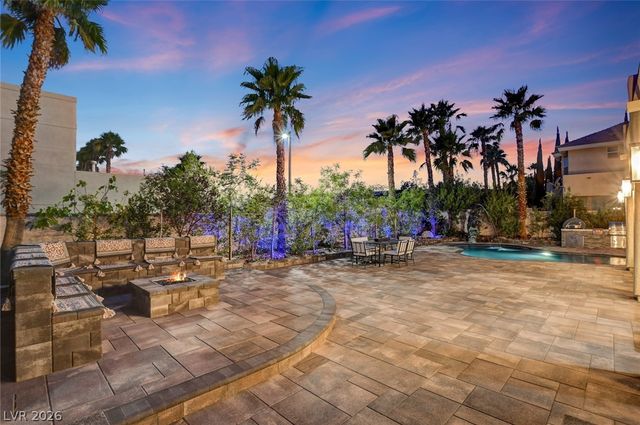 10721 Capesthorne Way, Las Vegas, NV 89135