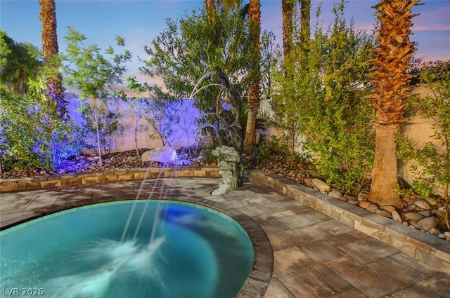 10721 Capesthorne Way, Las Vegas, NV 89135