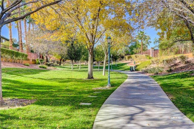 10721 Capesthorne Way, Las Vegas, NV 89135