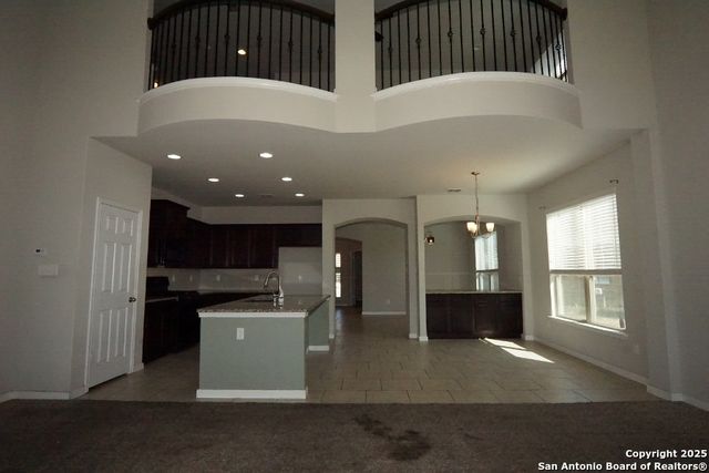 3903 Pease Park, Converse, TX 78109