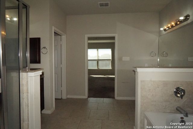 3903 Pease Park, Converse, TX 78109