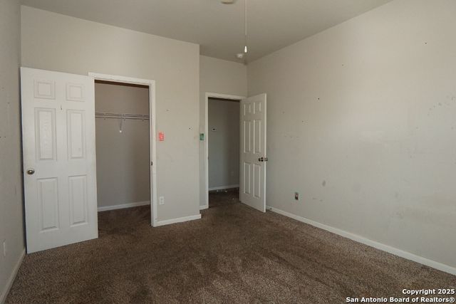 3903 Pease Park, Converse, TX 78109