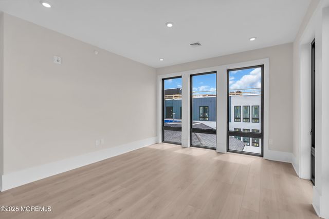 218 3rd Avenue, 305, Asbury Park, NJ 07712