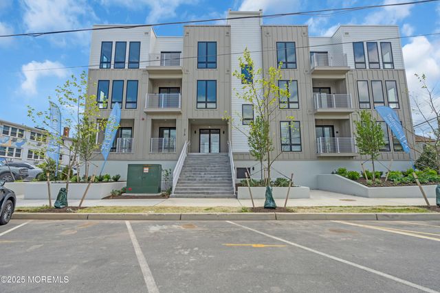 218 3rd Avenue, 305, Asbury Park, NJ 07712