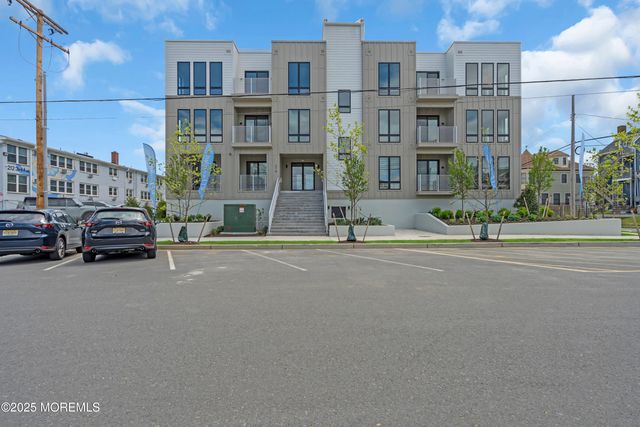 218 3rd Avenue, 305, Asbury Park, NJ 07712