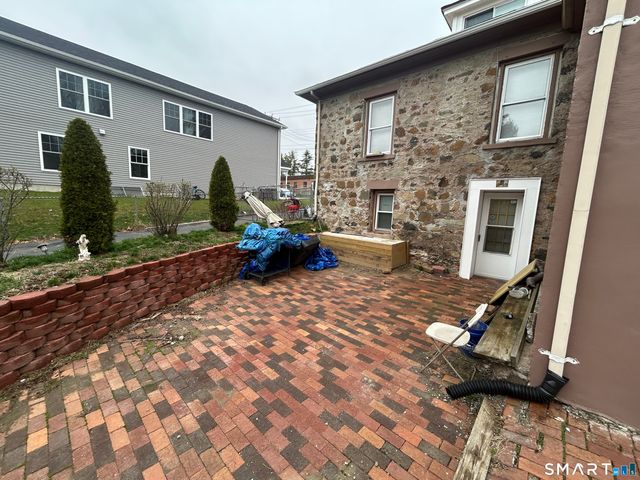 35 Overlook Street, West Haven, CT 06516