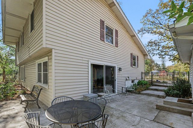 7315 E River Road, Fridley, MN 55432