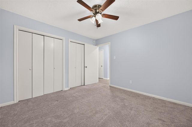 8215 Schaffer Ln, Houston, TX 77070