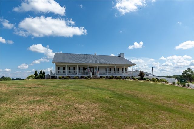 1907 Queen Drive, Walhalla, SC 29691