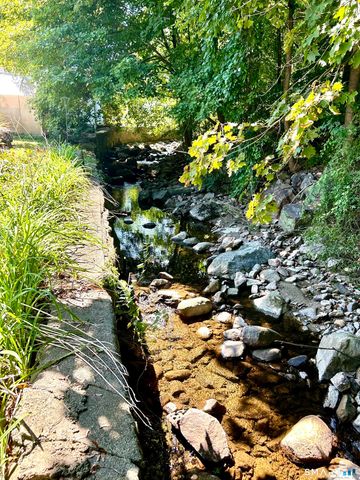 27 Roberts Avenue, Watertown, CT 06795