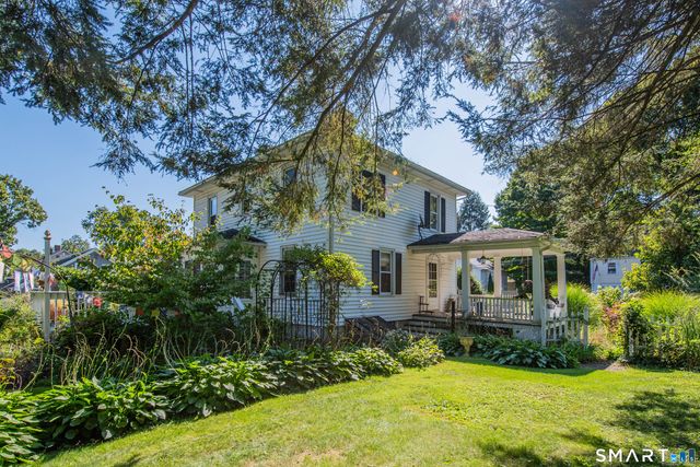 27 Roberts Avenue, Watertown, CT 06795