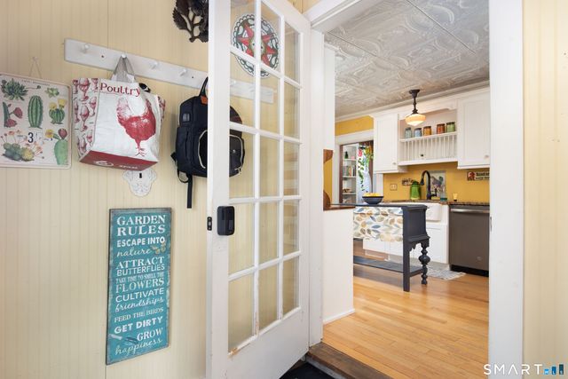 27 Roberts Avenue, Watertown, CT 06795