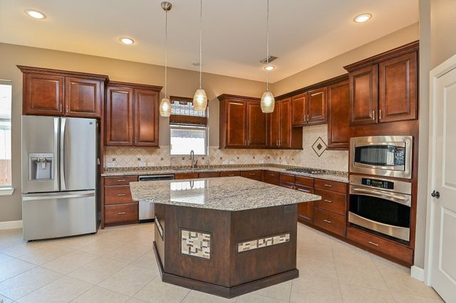 24618 Fremont Manor Lane, Katy, TX 77494