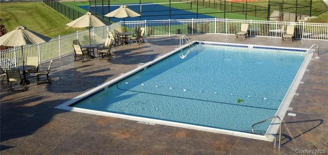 422 Tower Ridge 422, Middletown, NY 10941