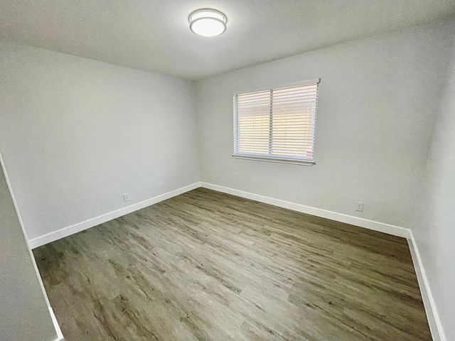 105 David DR, Hutto, TX 78634