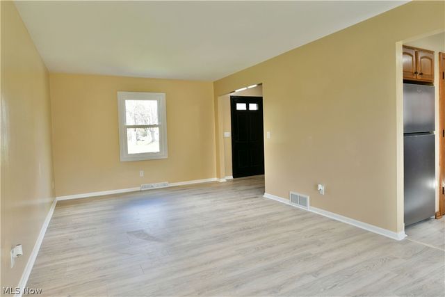 105 Fairview Avenue, Cortland, OH 44410