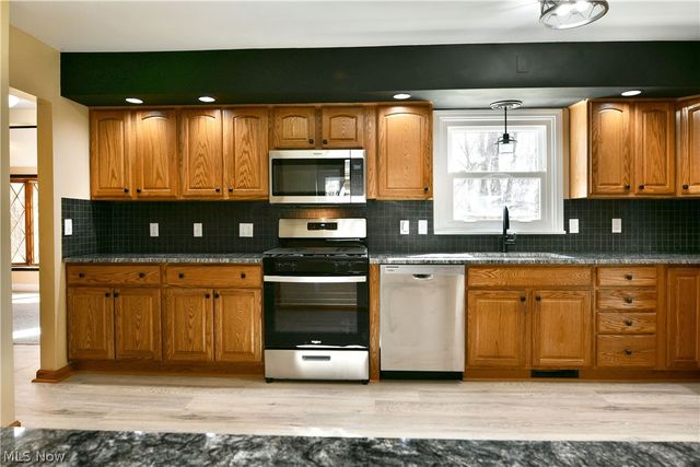 105 Fairview Avenue, Cortland, OH 44410