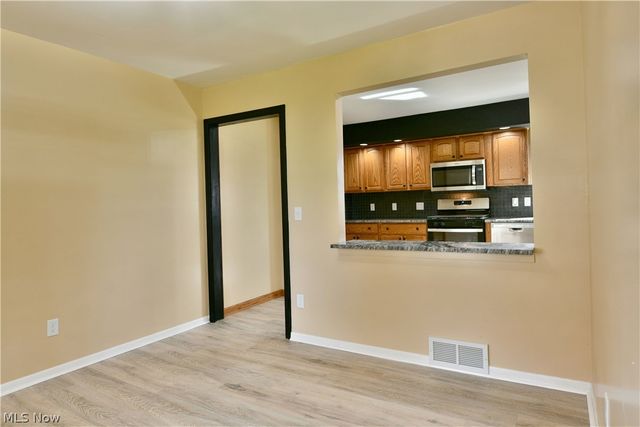 105 Fairview Avenue, Cortland, OH 44410