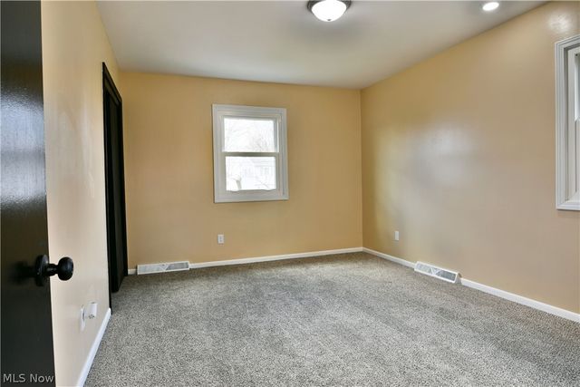 105 Fairview Avenue, Cortland, OH 44410