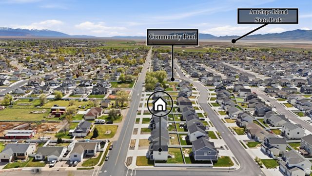 792 S 4000 W, Syracuse, UT 84075