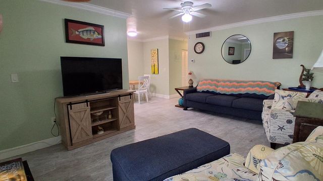 2010 Fillmore Street 303, Hollywood, FL 33020