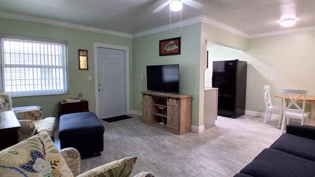 2010 Fillmore Street 303, Hollywood, FL 33020