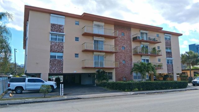 2010 Fillmore Street 303, Hollywood, FL 33020