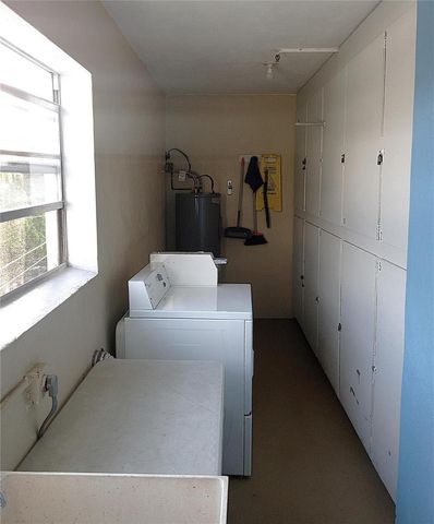 2010 Fillmore Street 303, Hollywood, FL 33020
