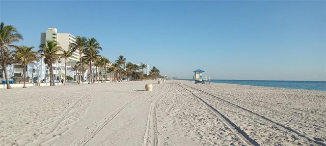2010 Fillmore Street 303, Hollywood, FL 33020