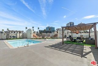 620 S Gramercy Place 327, Los Angeles, CA 90005