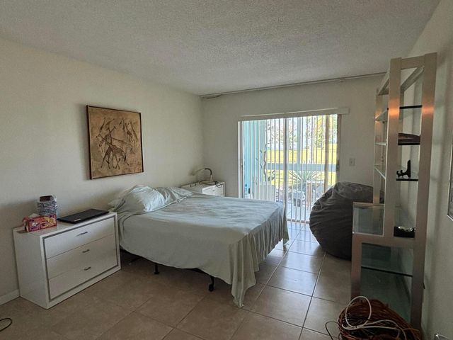 105 E Wellington 105, West Palm Beach, FL 33417