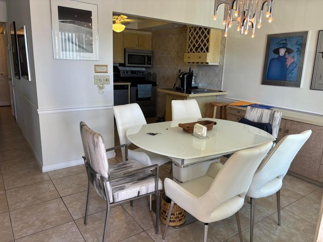 105 E Wellington 105, West Palm Beach, FL 33417