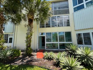 105 E Wellington 105, West Palm Beach, FL 33417