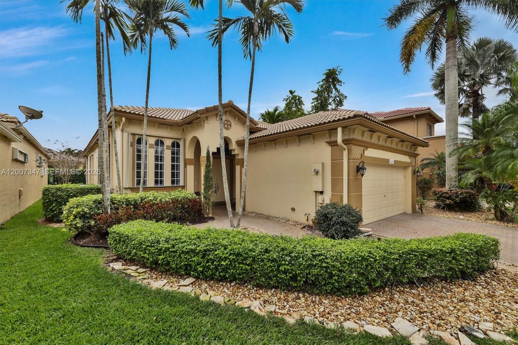 12438 NW 57th Ct, Coral Springs, FL 33076
