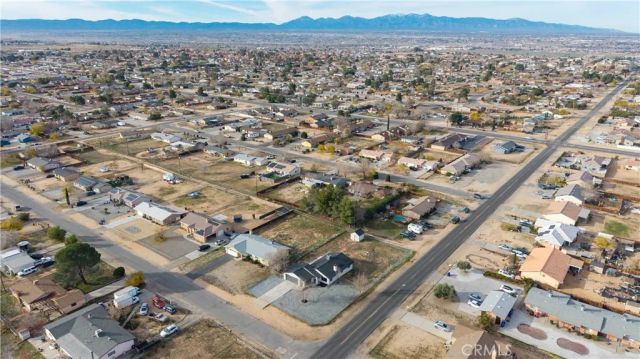 12850 Lakota Rd, Apple Valley, CA 92308