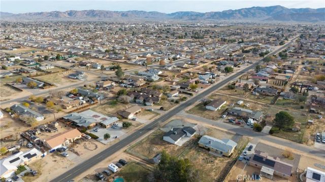 12850 Lakota Rd, Apple Valley, CA 92308