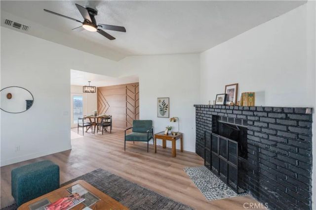 12850 Lakota Rd, Apple Valley, CA 92308