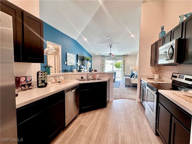 1034 NE 40th TER, Cape Coral, FL 33909