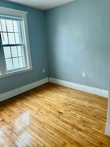176 Congress Ave 2, Chelsea, MA 02150