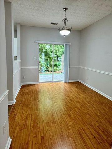 673 Kenridge Drive, Suwanee, GA 30024