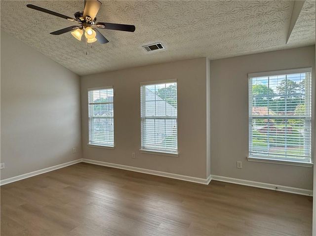673 Kenridge Drive, Suwanee, GA 30024