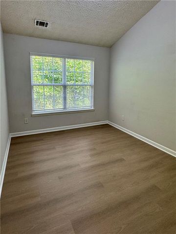 673 Kenridge Drive, Suwanee, GA 30024
