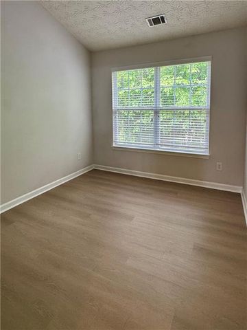 673 Kenridge Drive, Suwanee, GA 30024