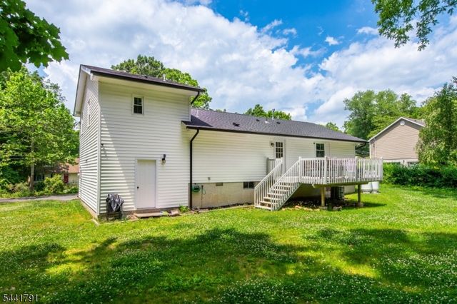 950 E Walnut Dr, Stillwater Twp., NJ 07860