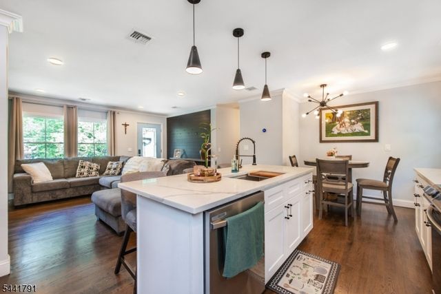 950 E Walnut Dr, Stillwater Twp., NJ 07860