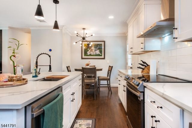 950 E Walnut Dr, Stillwater Twp., NJ 07860