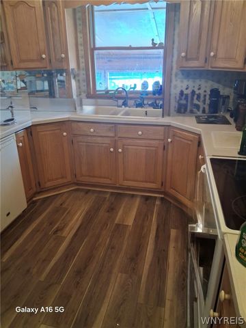 6342 Campbell Boulevard, Pendleton, NY 14094