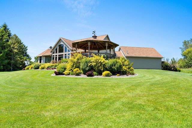 5317 S 10th STREET, Manitowoc, WI 54220